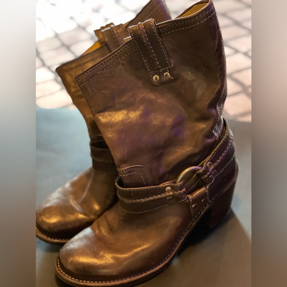 Rare Frye Dark Brown Leather Carmen Harness Boot